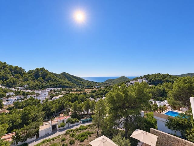 3 Zimmer Villa zu verkaufen in Cala Llonga, Santa Eulalia / Santa Eularia mit Pool Garage - 2.190.000 € (Ref: 10163620)