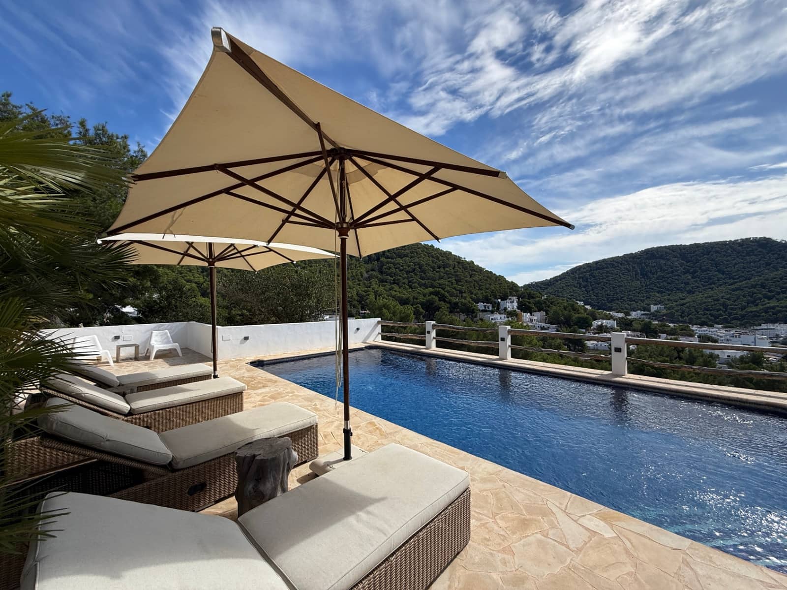 3 Zimmer Villa zu verkaufen in Cala Llonga mit Pool Garage - 2.190.000 € (Ref: 10163620)