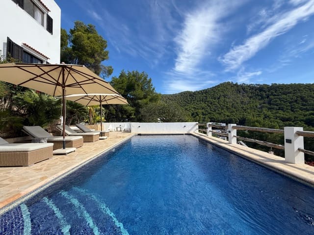 3 Zimmer Villa zu verkaufen in Cala Llonga, Santa Eulalia / Santa Eularia mit Pool Garage - 2.190.000 € (Ref: 10163620)