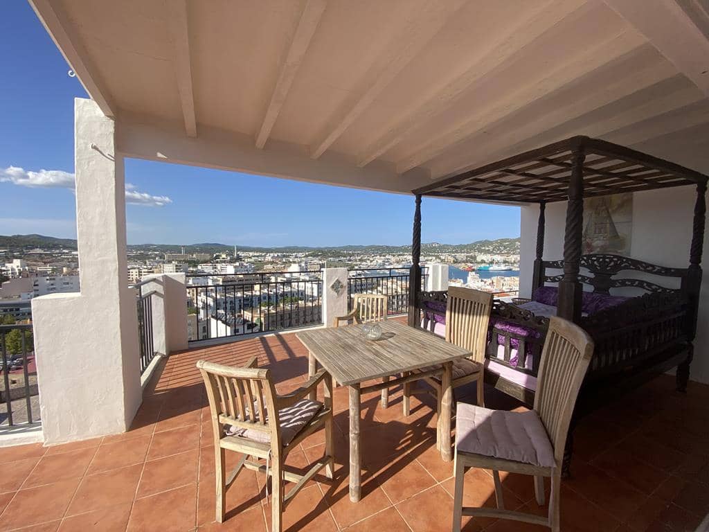 2 bedroom Apartment for sale in Ibiza / Eivissa town - € 850,000 (Ref: 7101692)