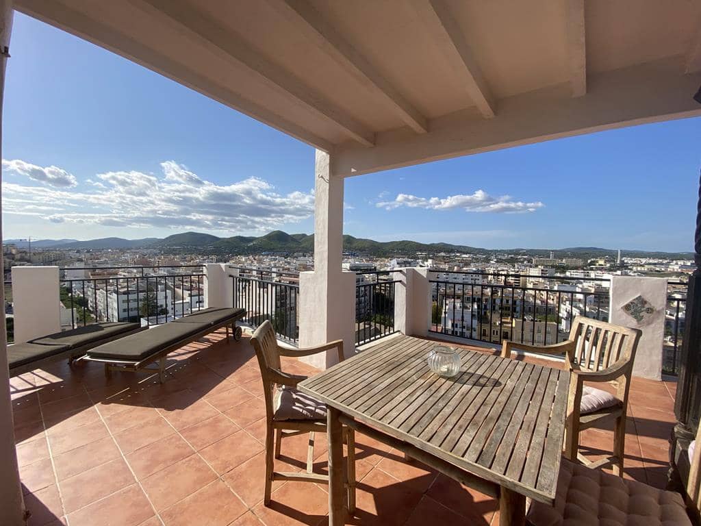 2 bedroom Apartment for sale in Ibiza / Eivissa town - € 850,000 (Ref: 7101692)