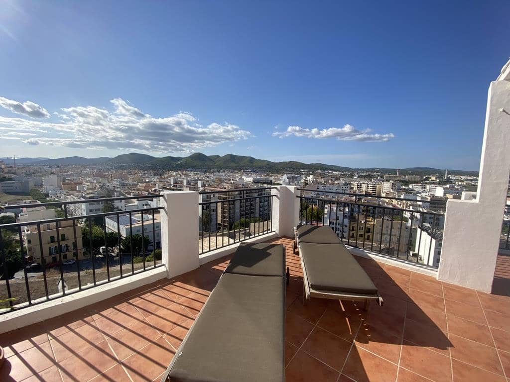 2 bedroom Apartment for sale in Ibiza / Eivissa town - € 850,000 (Ref: 7101692)