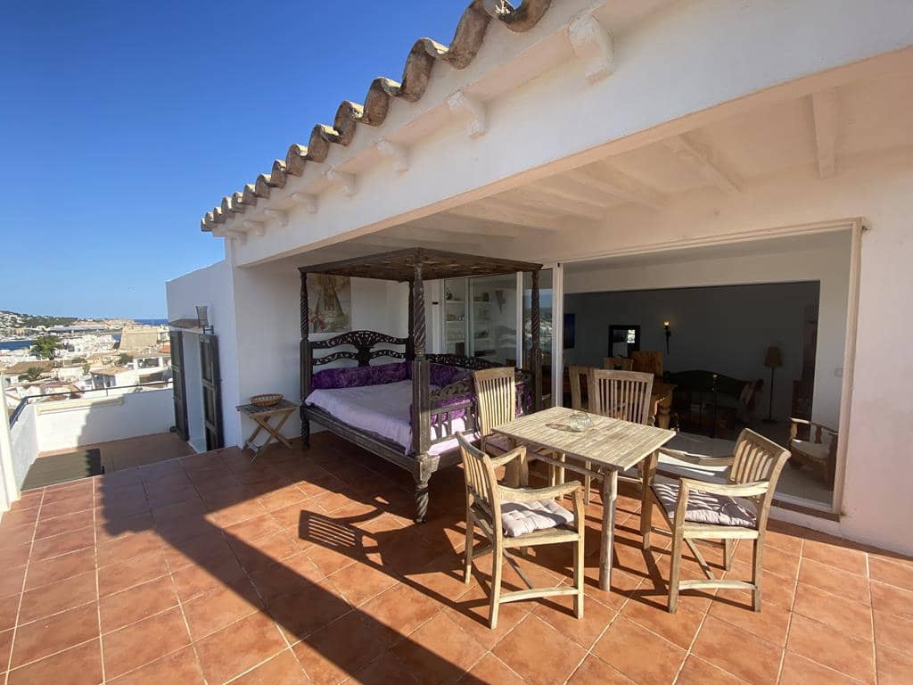 2 bedroom Apartment for sale in Ibiza / Eivissa town - € 850,000 (Ref: 7101692)