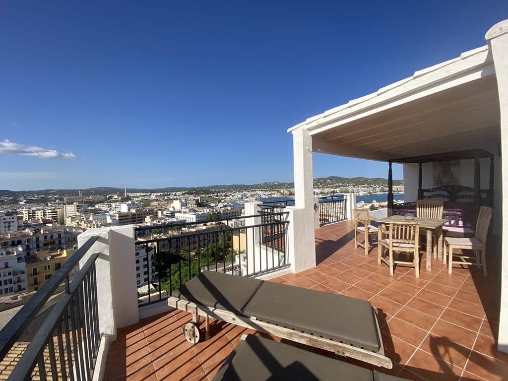 2 bedroom Apartment for sale in Ibiza / Eivissa town - € 850,000 (Ref: 7101692)
