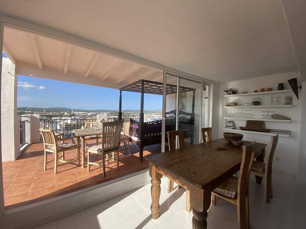 2 bedroom Apartment for sale in Ibiza / Eivissa town - € 850,000 (Ref: 7101692)