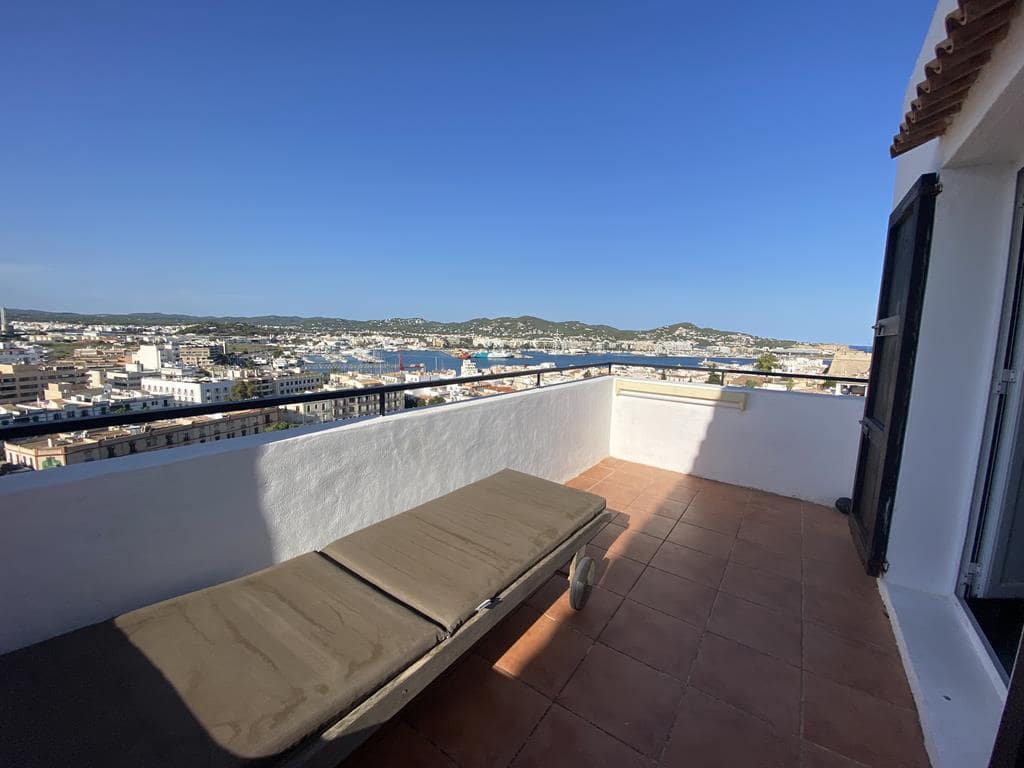 2 bedroom Apartment for sale in Ibiza / Eivissa town - € 850,000 (Ref: 7101692)