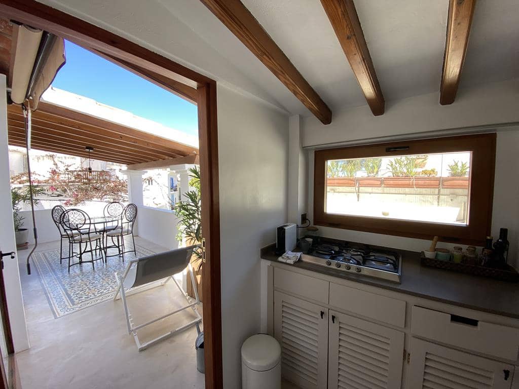 2 slaapkamer Appartement te koop in Ibiza dorp - € 925.000 (Ref: 7699470)