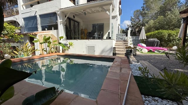 2 slaapkamer Appartement te koop in Sant Agusti des Vedra, San Jose / Sant Josep de Sa Talaia met zwembad garage - € 689.000 (Ref: 8942276)