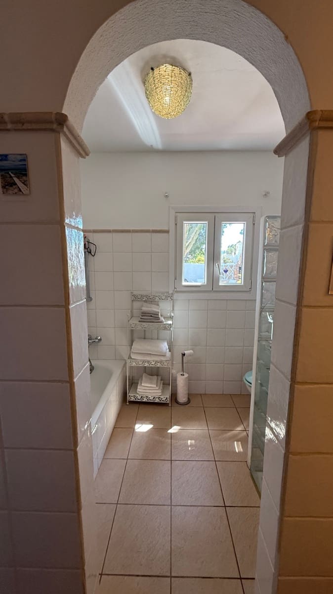 3 slaapkamer Villa te koop in Ibiza dorp met zwembad - € 2.500.000 (Ref: 8981817)