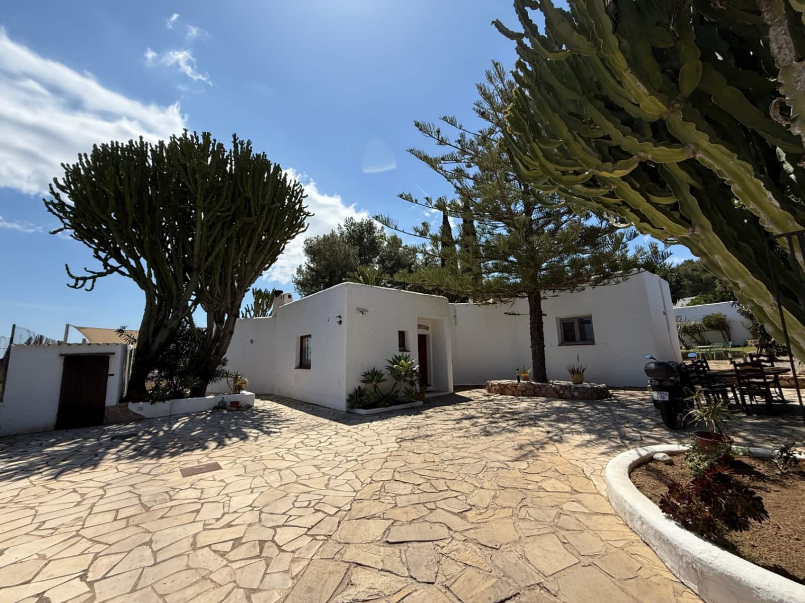 3 slaapkamer Villa te koop in Ibiza dorp met zwembad - € 2.500.000 (Ref: 8981817)