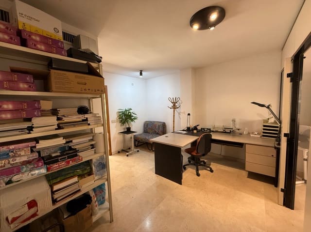 2 slaapkamer Kantoor te koop in Ibiza dorp - € 220.000 (Ref: 9086136)