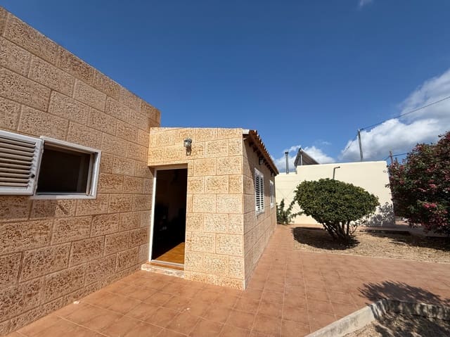 4 slaapkamer Finca/Landhuis te koop in Sant Agusti des Vedra, San Jose / Sant Josep de Sa Talaia met zwembad garage - € 1.219.000 (Ref: 9105172)