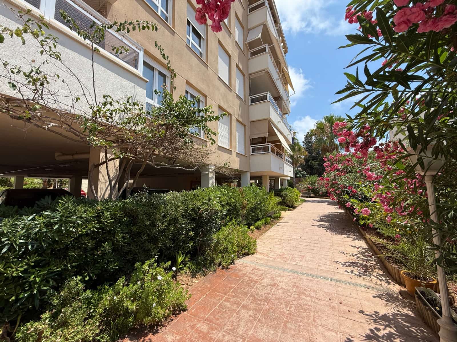 2 bedroom Apartment for sale in Talamanca with garage - € 660,000 (Ref: 9126107)