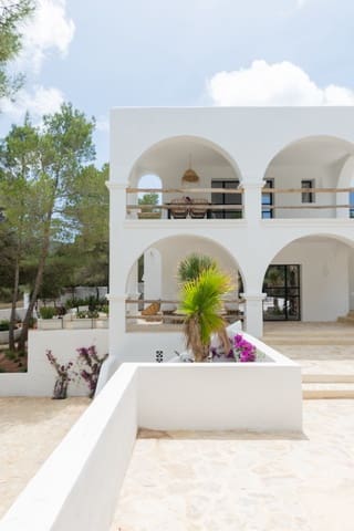 5 slaapkamer Villa te koop in Sant Agusti des Vedra, San Jose / Sant Josep de Sa Talaia met zwembad garage - € 3.575.000 (Ref: 9131312)