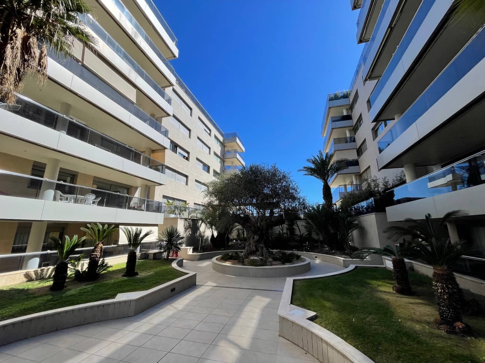 3 bedroom Apartment for sale in Ibiza / Eivissa town with pool - € 760,000 (Ref: 9146220)