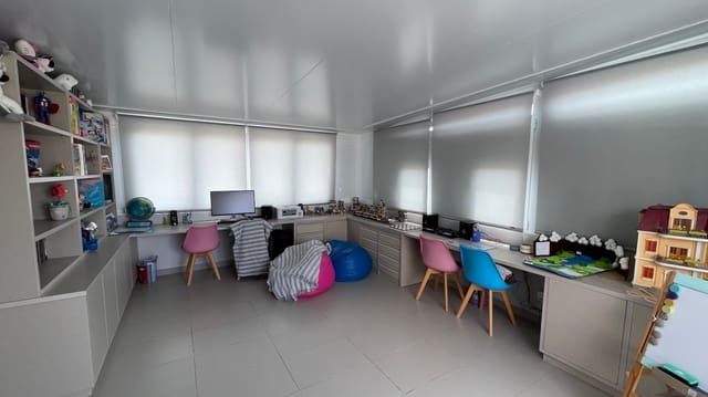 4 slaapkamer Penthouse te koop in Nuestra Señora de Jesus, Santa Eulalia / Santa Eularia met garage - € 870.000 (Ref: 9172317)