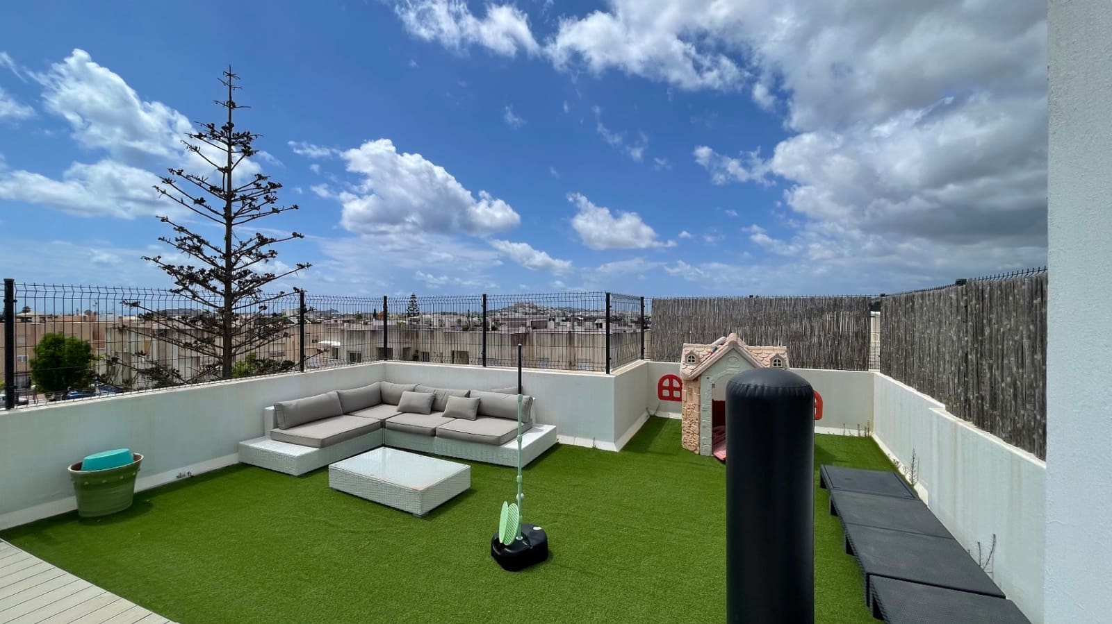 4 soveværelse Penthouse til salg i Nuestra Senora de Jesus med garage - € 870.000 (Ref: 9172317)