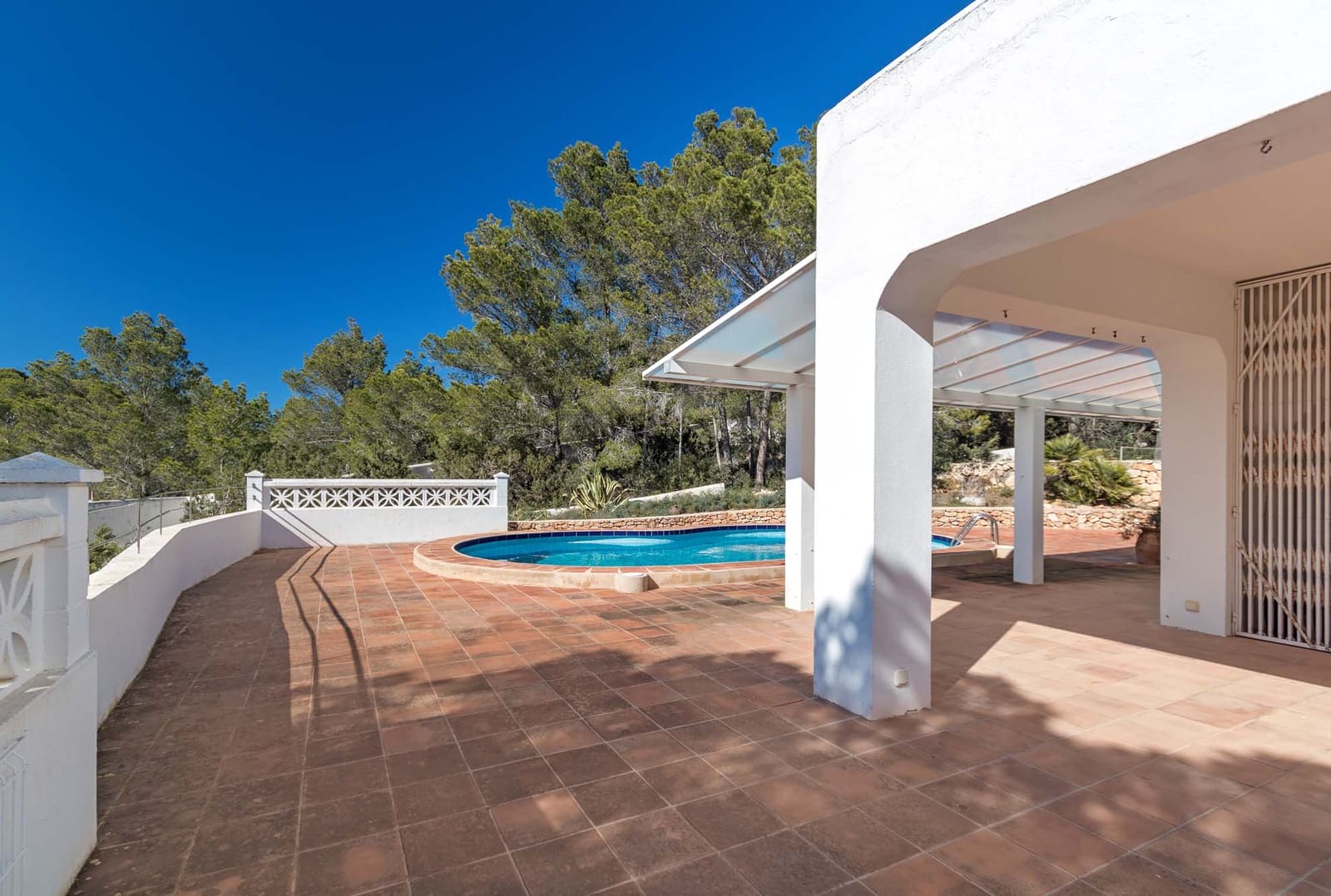 5 chambre Villa/Maison à vendre à Cala Moli avec piscine garage - 2 400 000 € (Ref: 9196962)