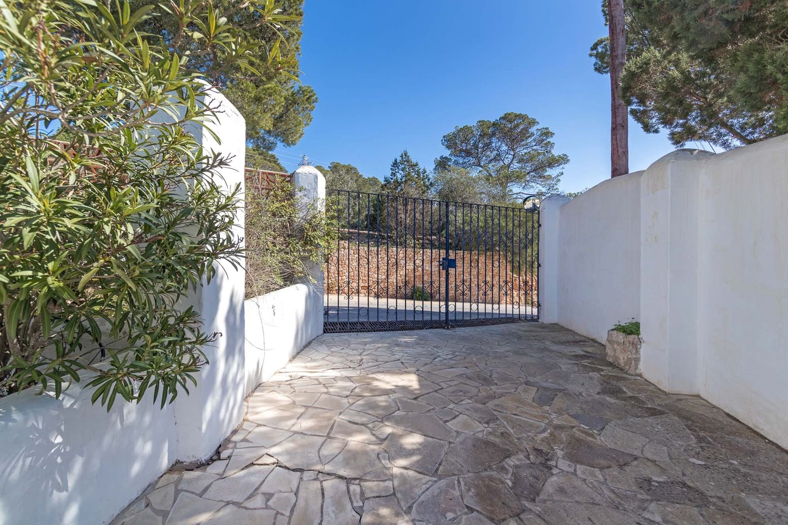 5 chambre Villa/Maison à vendre à Cala Moli avec piscine garage - 2 400 000 € (Ref: 9196962)