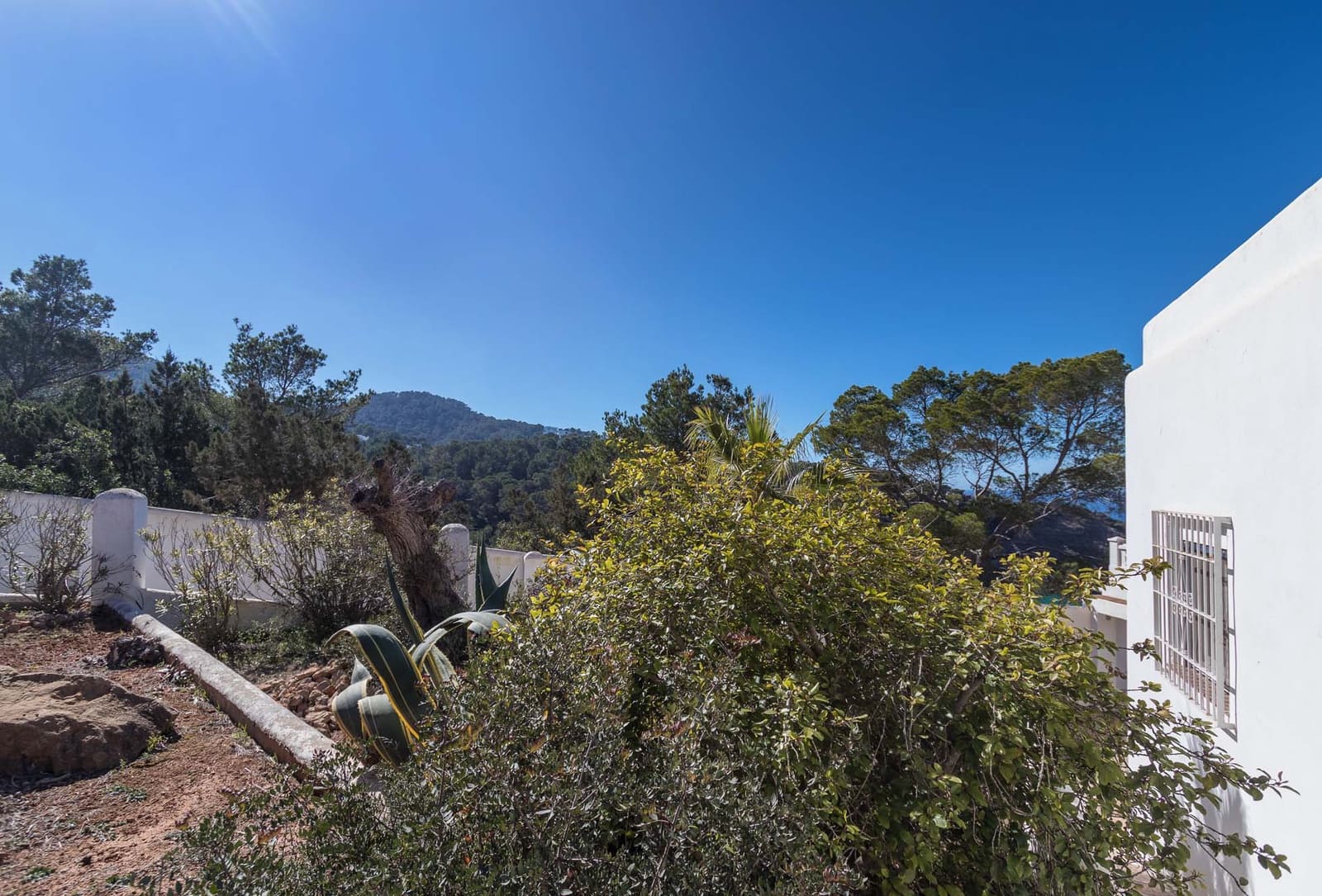 5 chambre Villa/Maison à vendre à Cala Moli avec piscine garage - 2 400 000 € (Ref: 9196962)