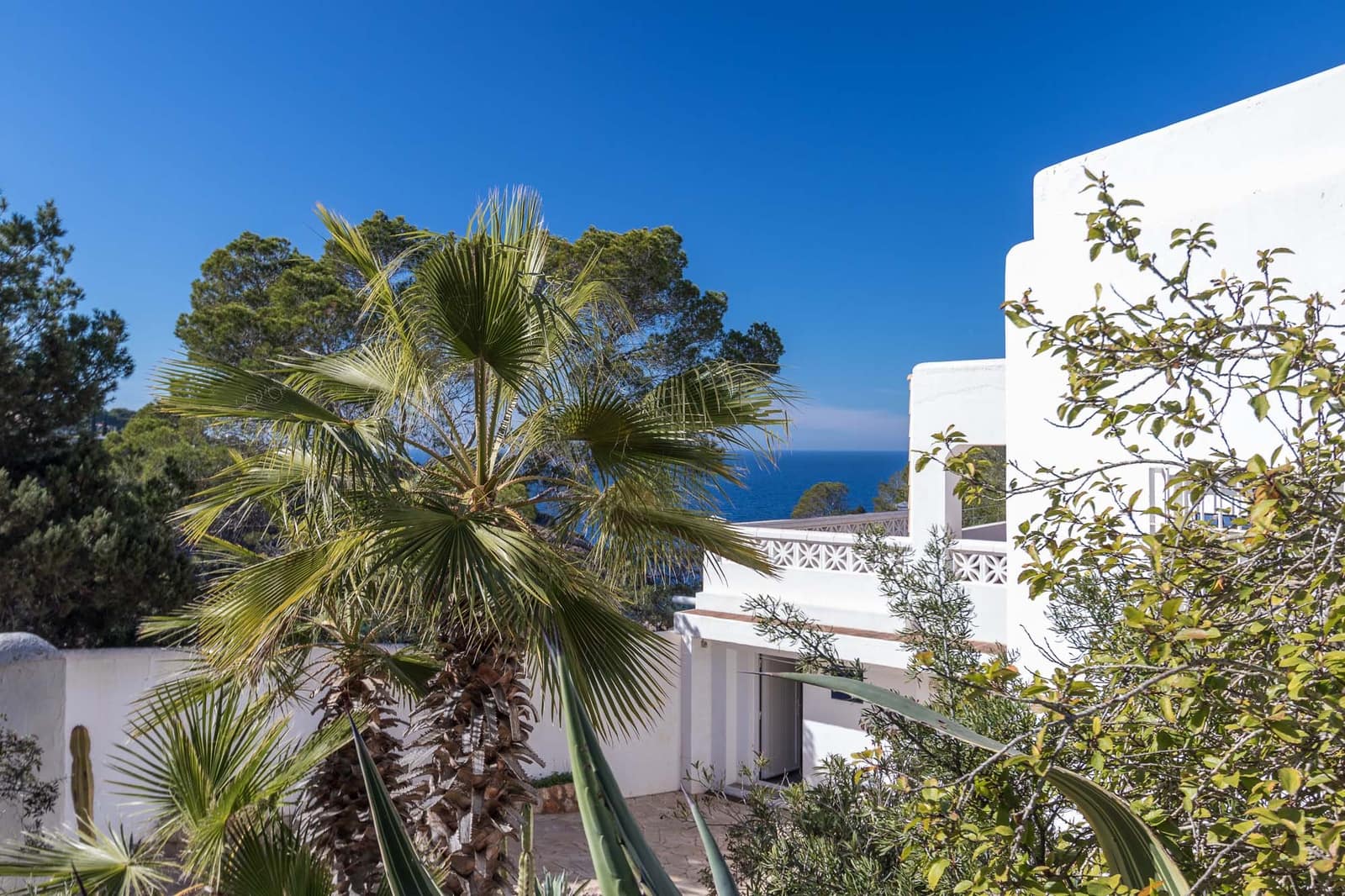 5 chambre Villa/Maison à vendre à Cala Moli avec piscine garage - 2 400 000 € (Ref: 9196962)