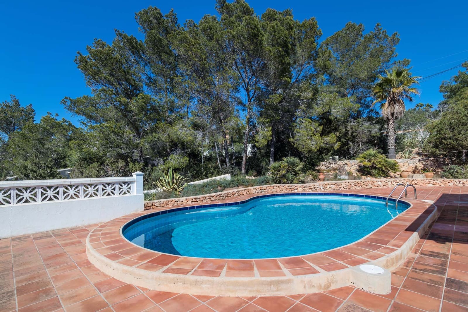 5 chambre Villa/Maison à vendre à Cala Moli avec piscine garage - 2 400 000 € (Ref: 9196962)