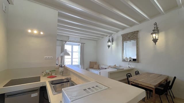 2 bedroom Apartment for sale in Ibiza / Eivissa town - € 480,000 (Ref: 9226030)