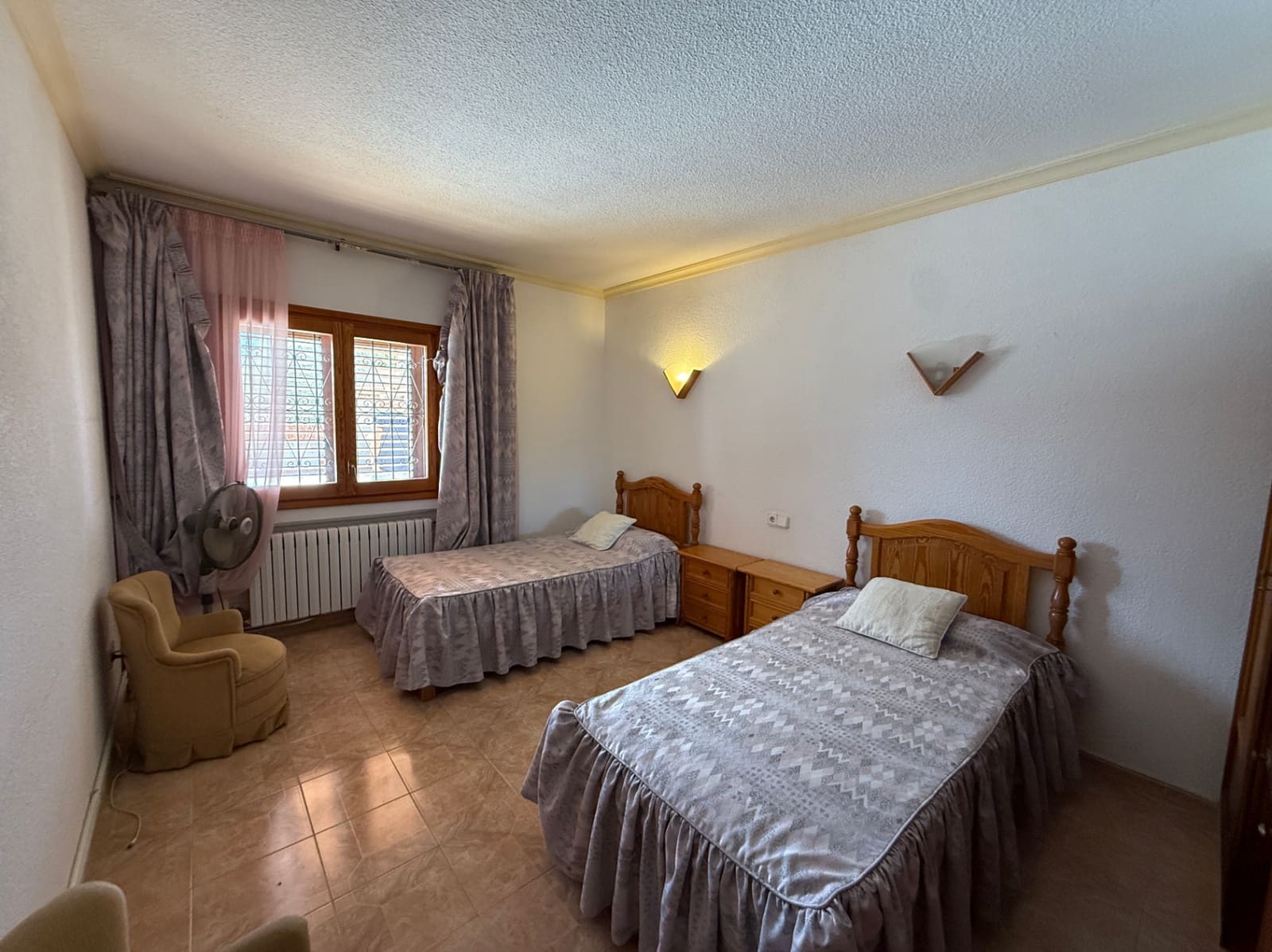 4 slaapkamer Villa te koop in Cala d'en Bou met zwembad garage - € 1.315.000 (Ref: 9293287)