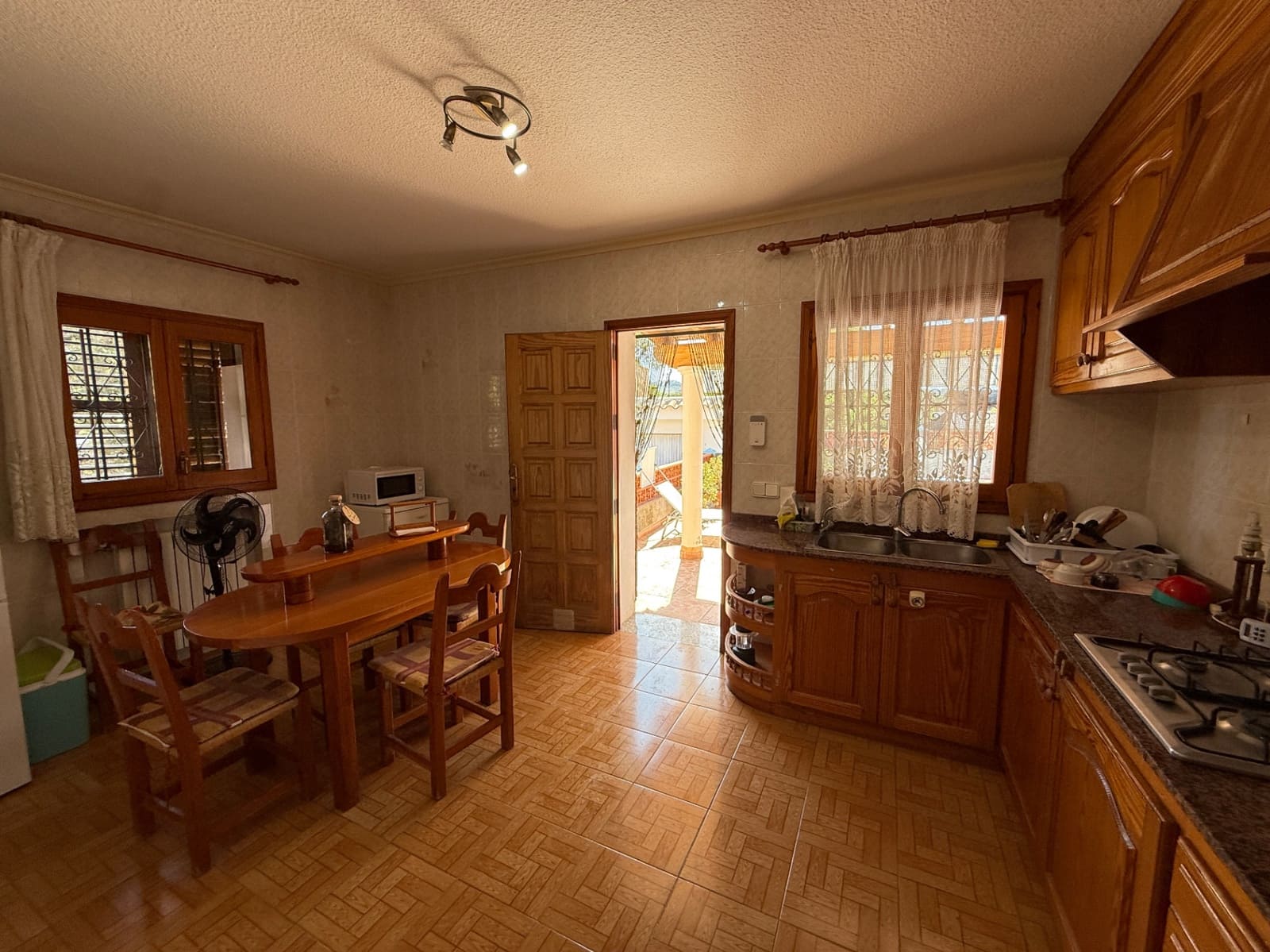 4 slaapkamer Villa te koop in Cala d'en Bou met zwembad garage - € 1.315.000 (Ref: 9293287)