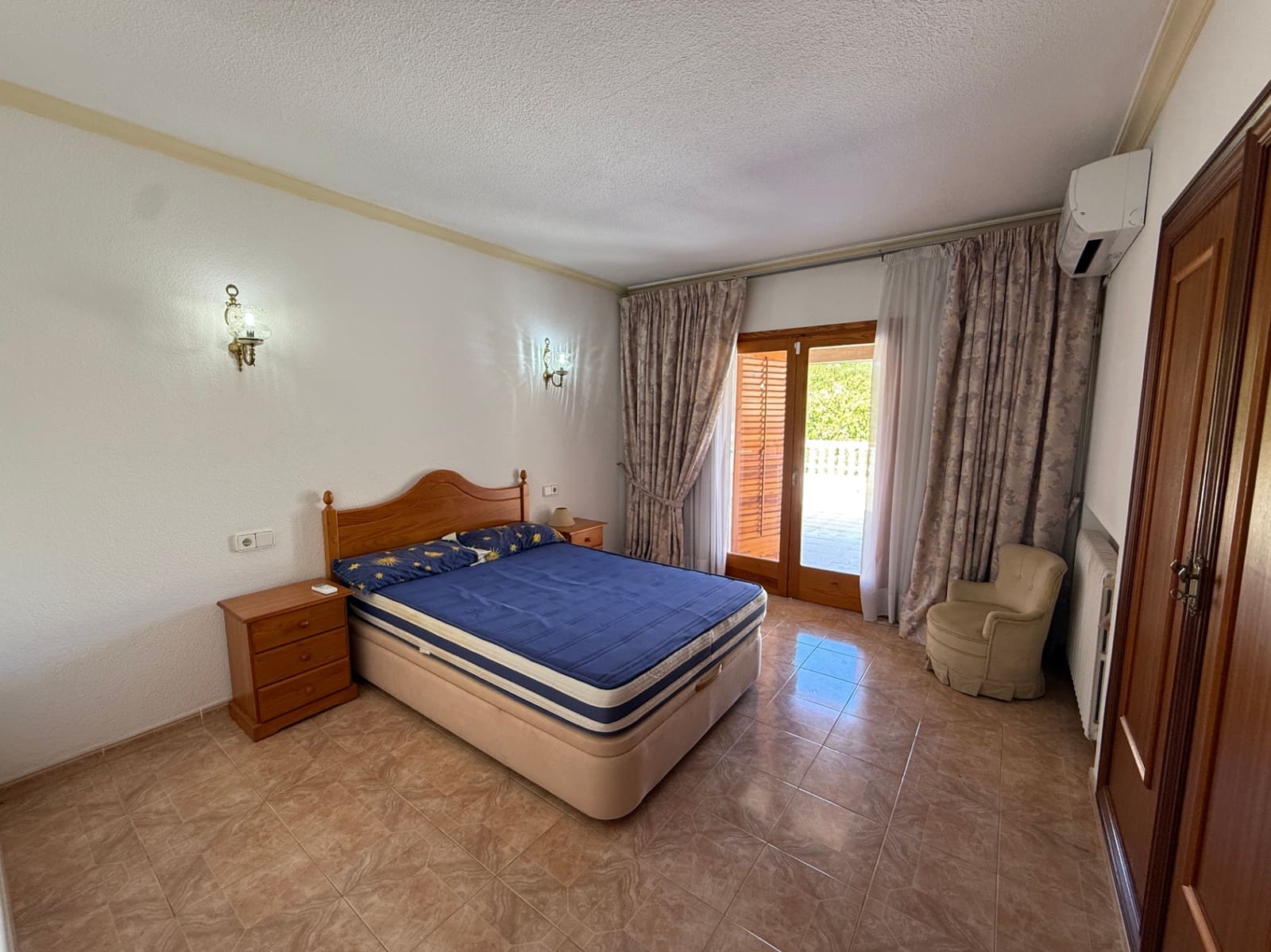 4 slaapkamer Villa te koop in Cala d'en Bou met zwembad garage - € 1.315.000 (Ref: 9293287)