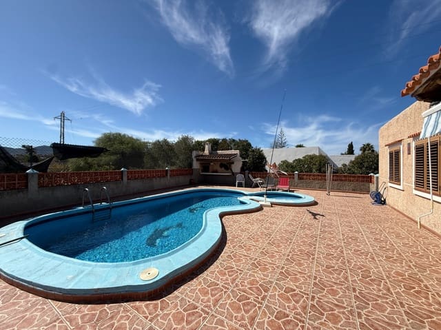 4 slaapkamer Villa te koop in Cala d'en Bou, San Jose / Sant Josep de Sa Talaia met zwembad garage - € 1.315.000 (Ref: 9293287)