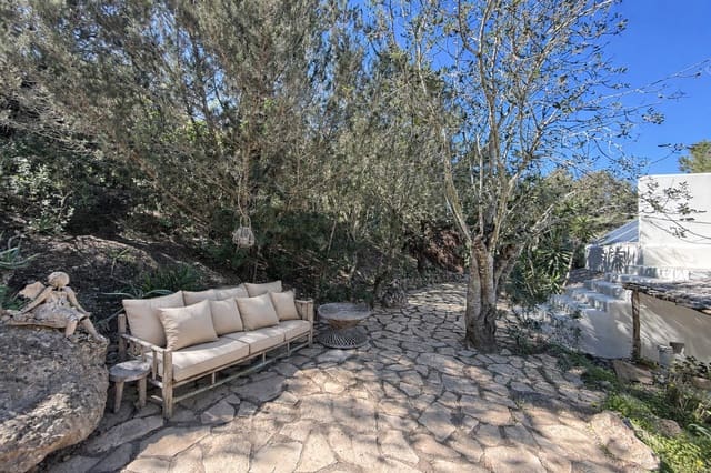 2 slaapkamer Villa te koop in Sant Agusti des Vedra, San Jose / Sant Josep de Sa Talaia met zwembad - € 1.200.000 (Ref: 9665147)