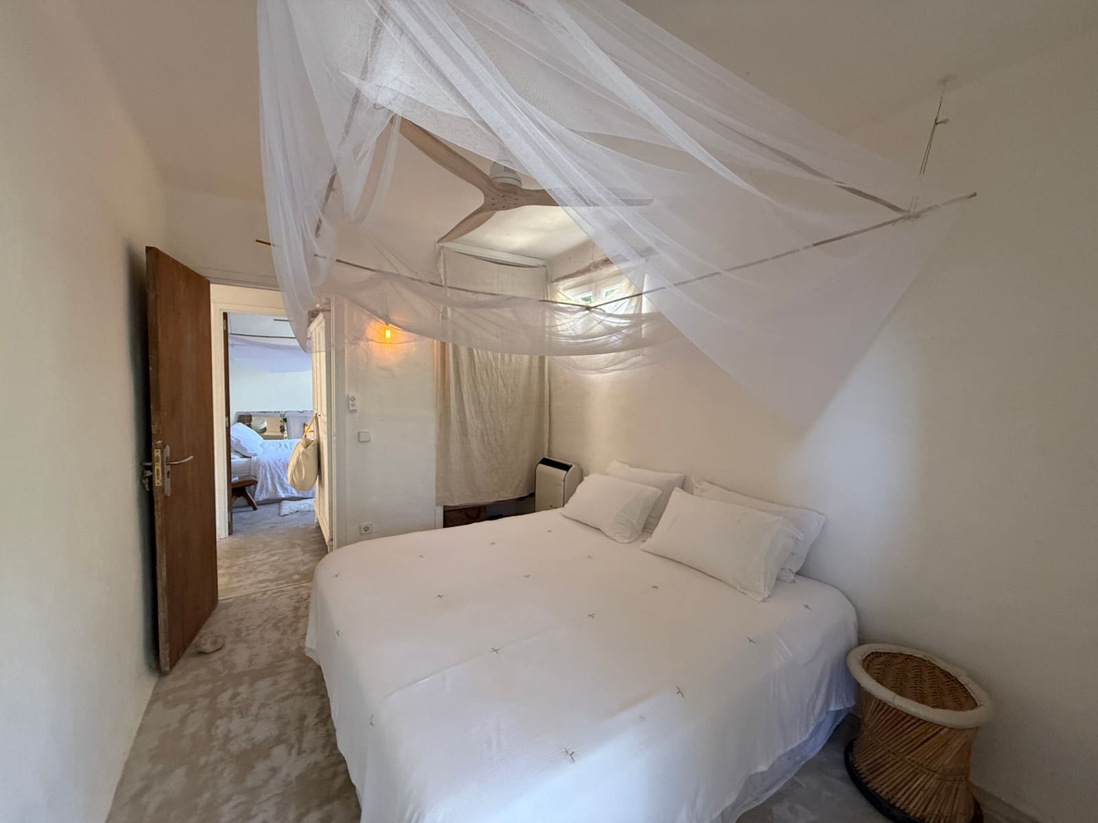 2 slaapkamer Villa te koop in Sant Agusti des Vedra met zwembad - € 1.200.000 (Ref: 9665147)