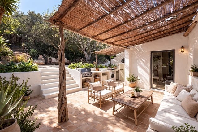 2 slaapkamer Villa te koop in Sant Agusti des Vedra, San Jose / Sant Josep de Sa Talaia met zwembad - € 1.200.000 (Ref: 9665147)