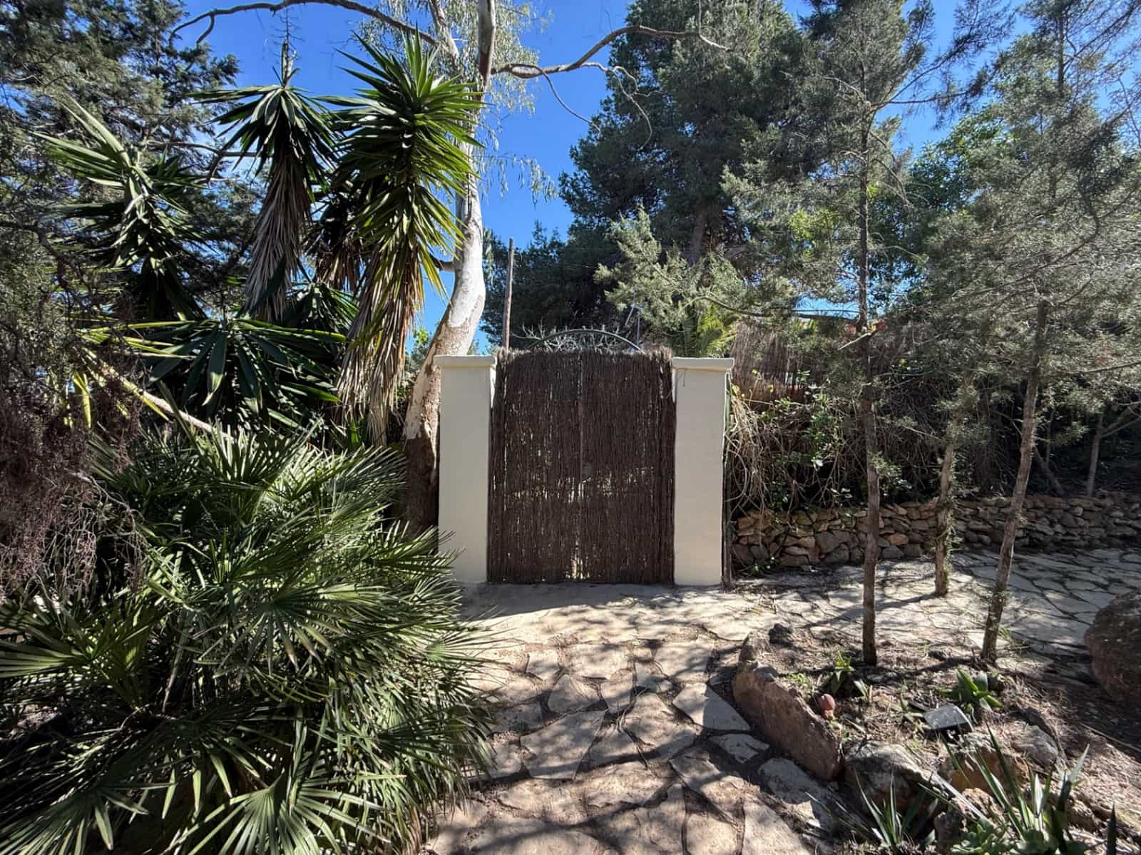 2 slaapkamer Villa te koop in Sant Agusti des Vedra met zwembad - € 1.200.000 (Ref: 9665147)