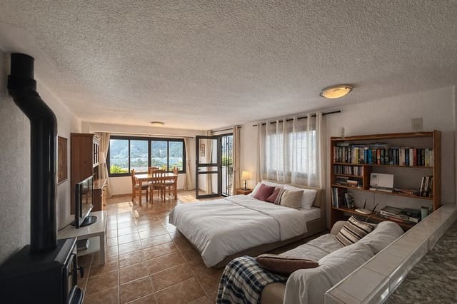 1 soveværelse Lejlighed til salg i Cala Llonga, Santa Eulalia / Santa Eularia med swimmingpool garage - € 375.000 (Ref: 9752482)