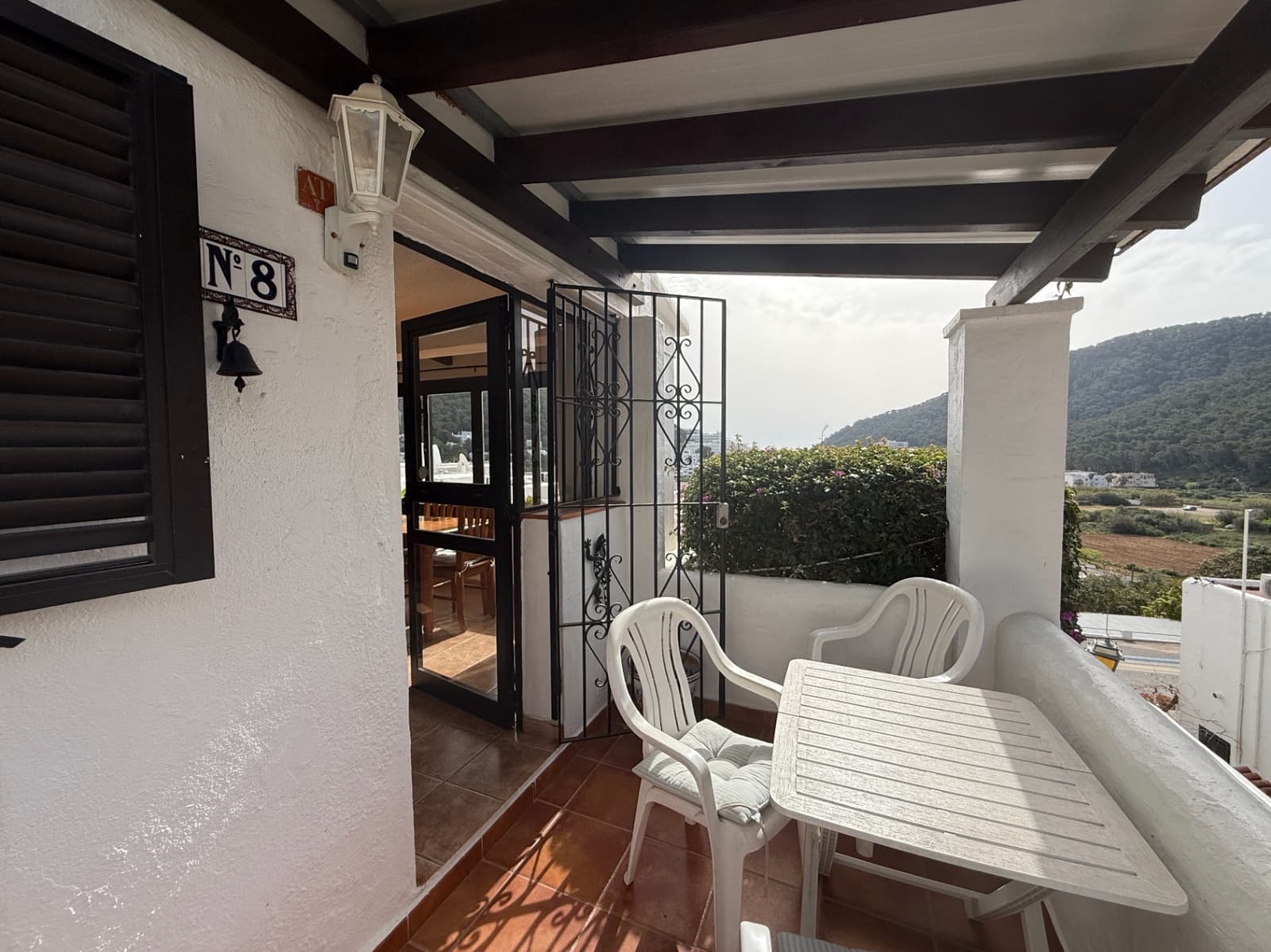 1 soveværelse Lejlighed til salg i Cala Llonga med swimmingpool garage - € 375.000 (Ref: 9752482)