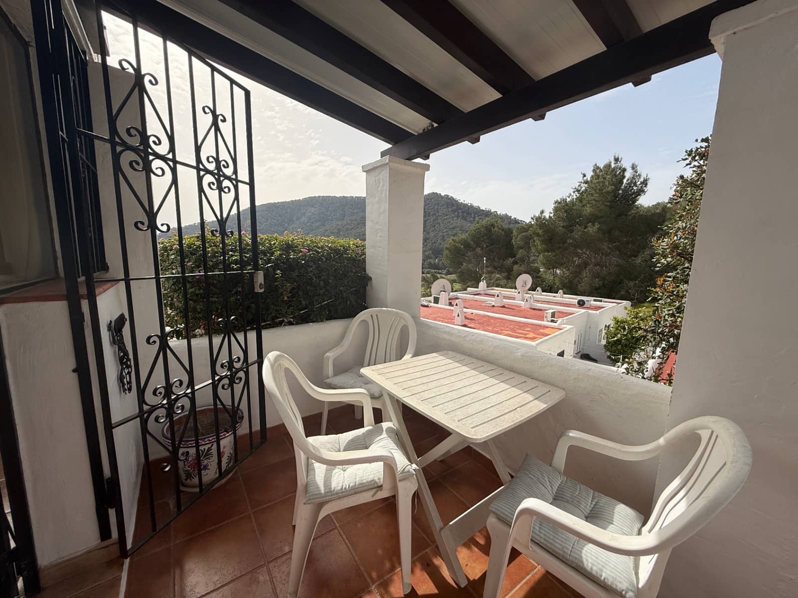 1 soveværelse Lejlighed til salg i Cala Llonga med swimmingpool garage - € 375.000 (Ref: 9752482)