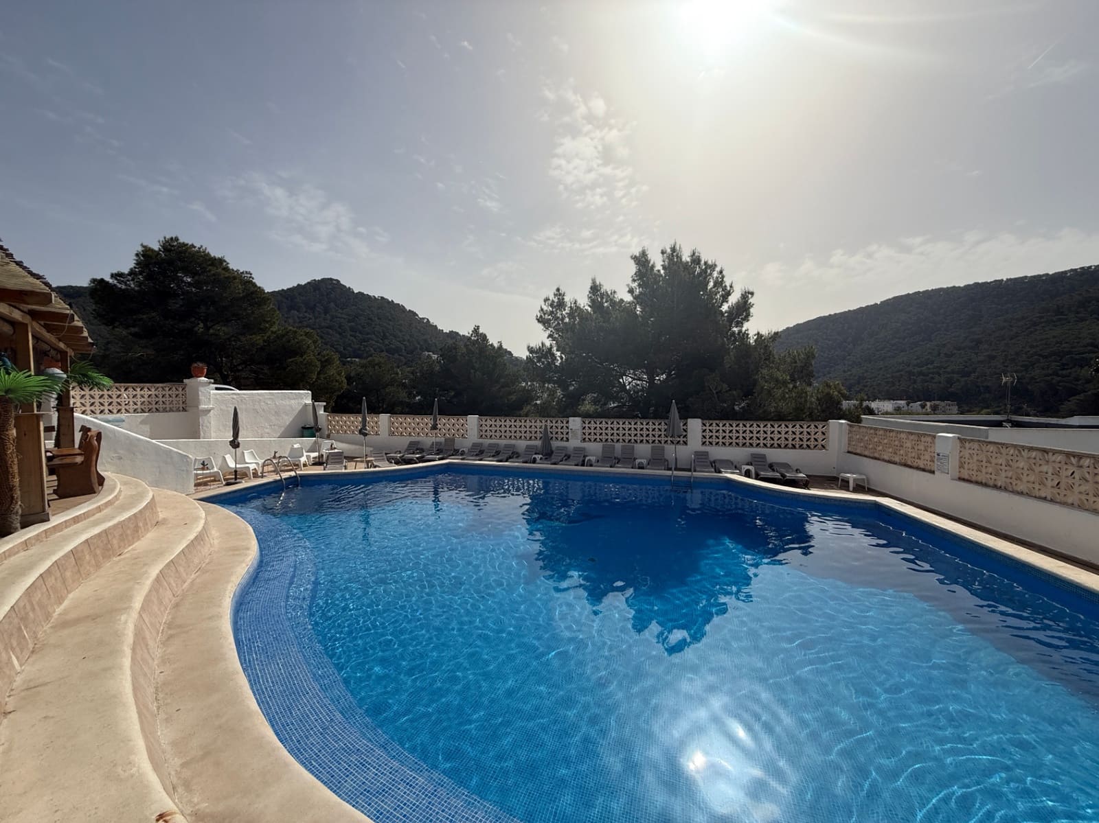 1 soveværelse Lejlighed til salg i Cala Llonga med swimmingpool garage - € 375.000 (Ref: 9752482)