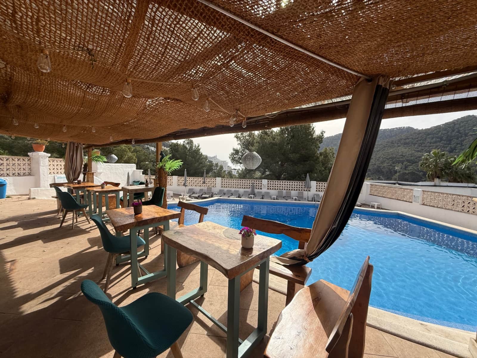 1 soveværelse Lejlighed til salg i Cala Llonga med swimmingpool garage - € 375.000 (Ref: 9752482)