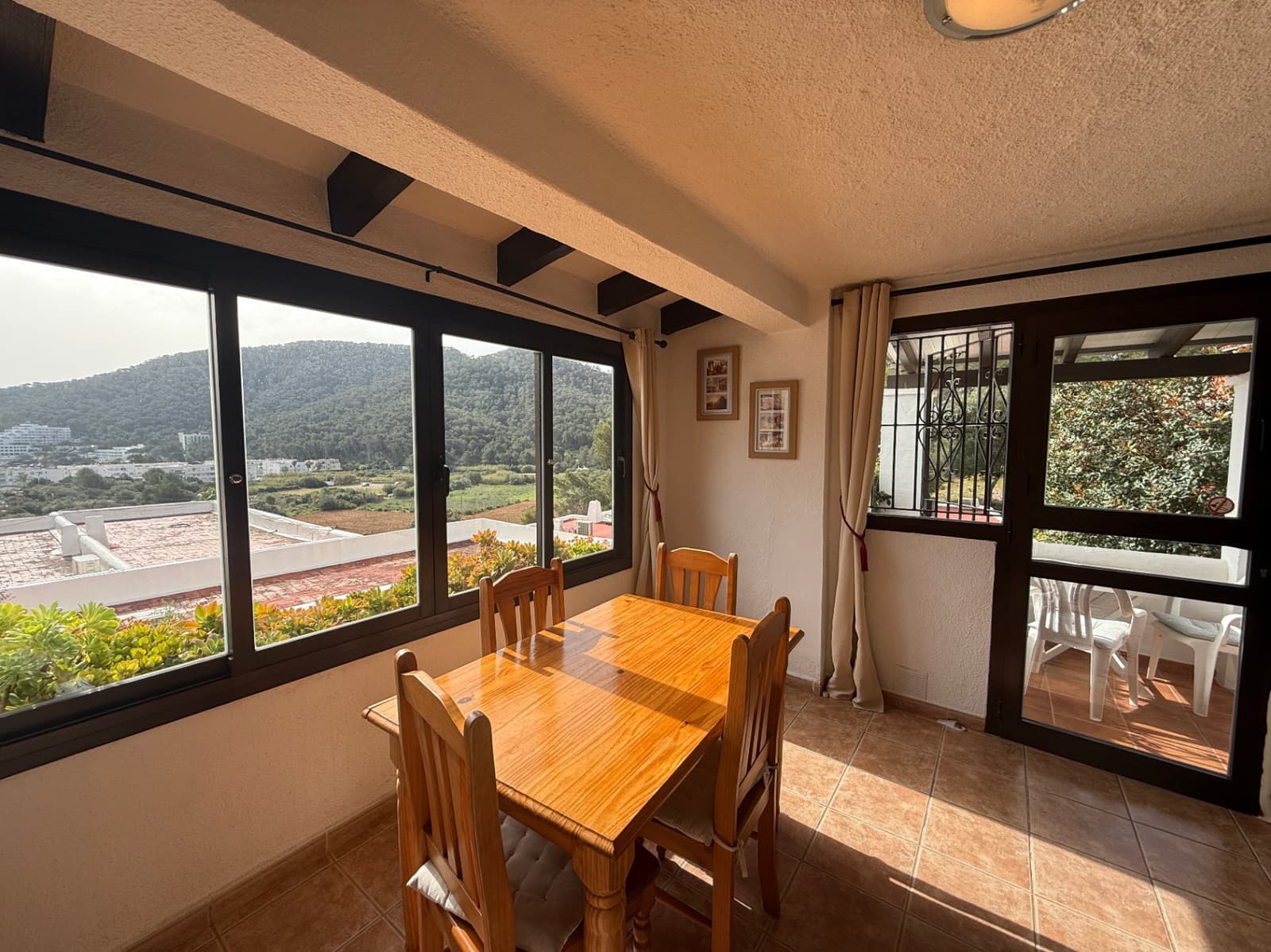 1 soveværelse Lejlighed til salg i Cala Llonga med swimmingpool garage - € 375.000 (Ref: 9752482)