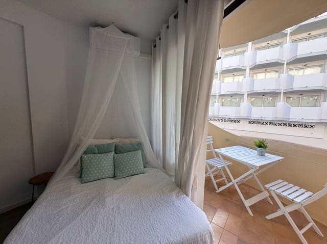 Leilighet til salgs i San Jose / Sant Josep de Sa Talaia med svømmebasseng - € 280 000 (Ref: 9752483)