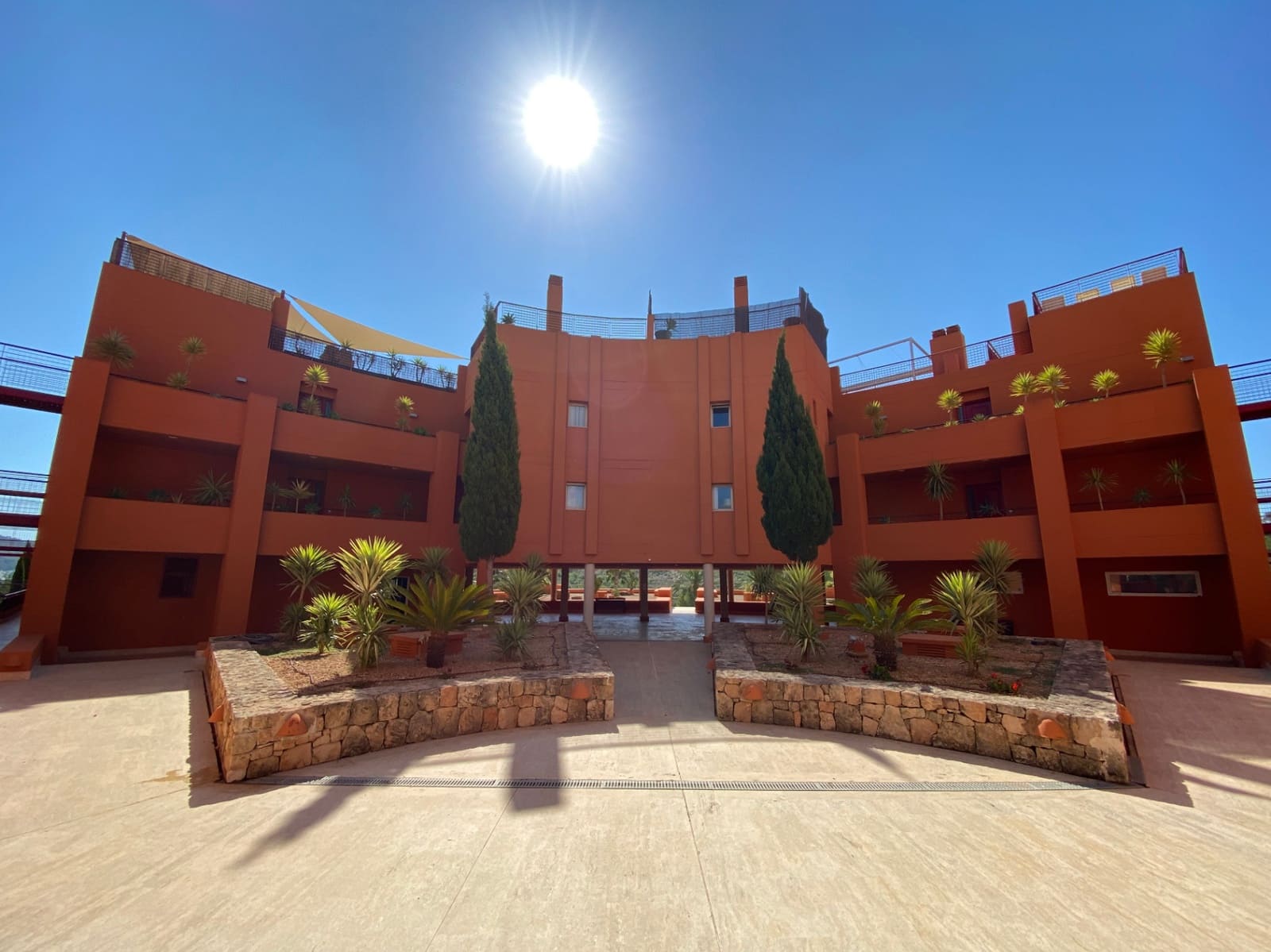 2 Zimmer Apartment zu verkaufen in Roca Llisa mit Pool Garage - 735.000 € (Ref: 9775915)