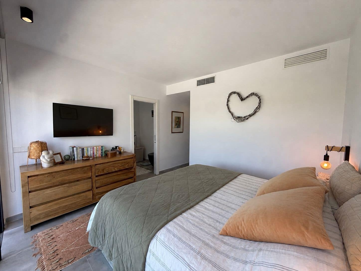 3 bedroom Townhouse for sale in Nuestra Senora de Jesus with pool garage - € 1,499,000 (Ref: 9850094)