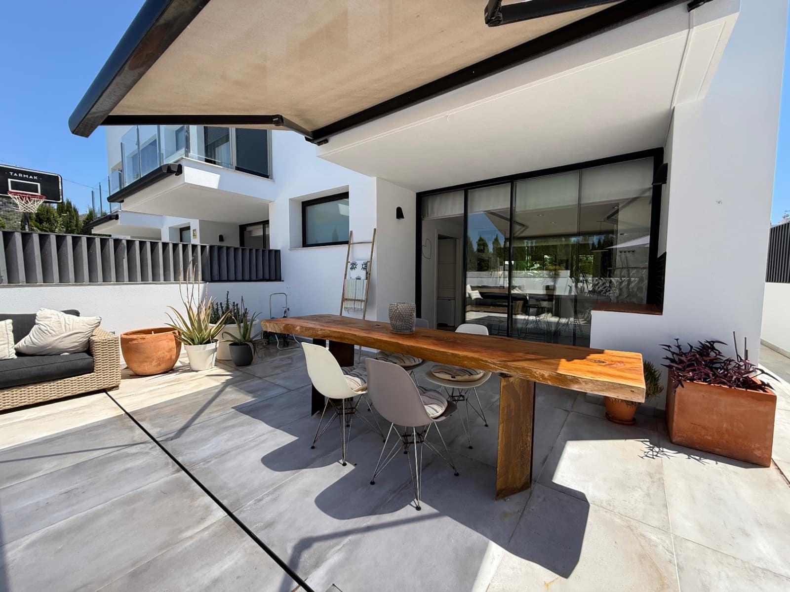 3 bedroom Townhouse for sale in Nuestra Senora de Jesus with pool garage - € 1,499,000 (Ref: 9850094)