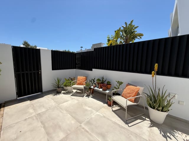 3 soveværelse Byhus til salg i Nuestra Señora de Jesus, Santa Eulalia / Santa Eularia med swimmingpool garage - € 1.499.000 (Ref: 9850094)