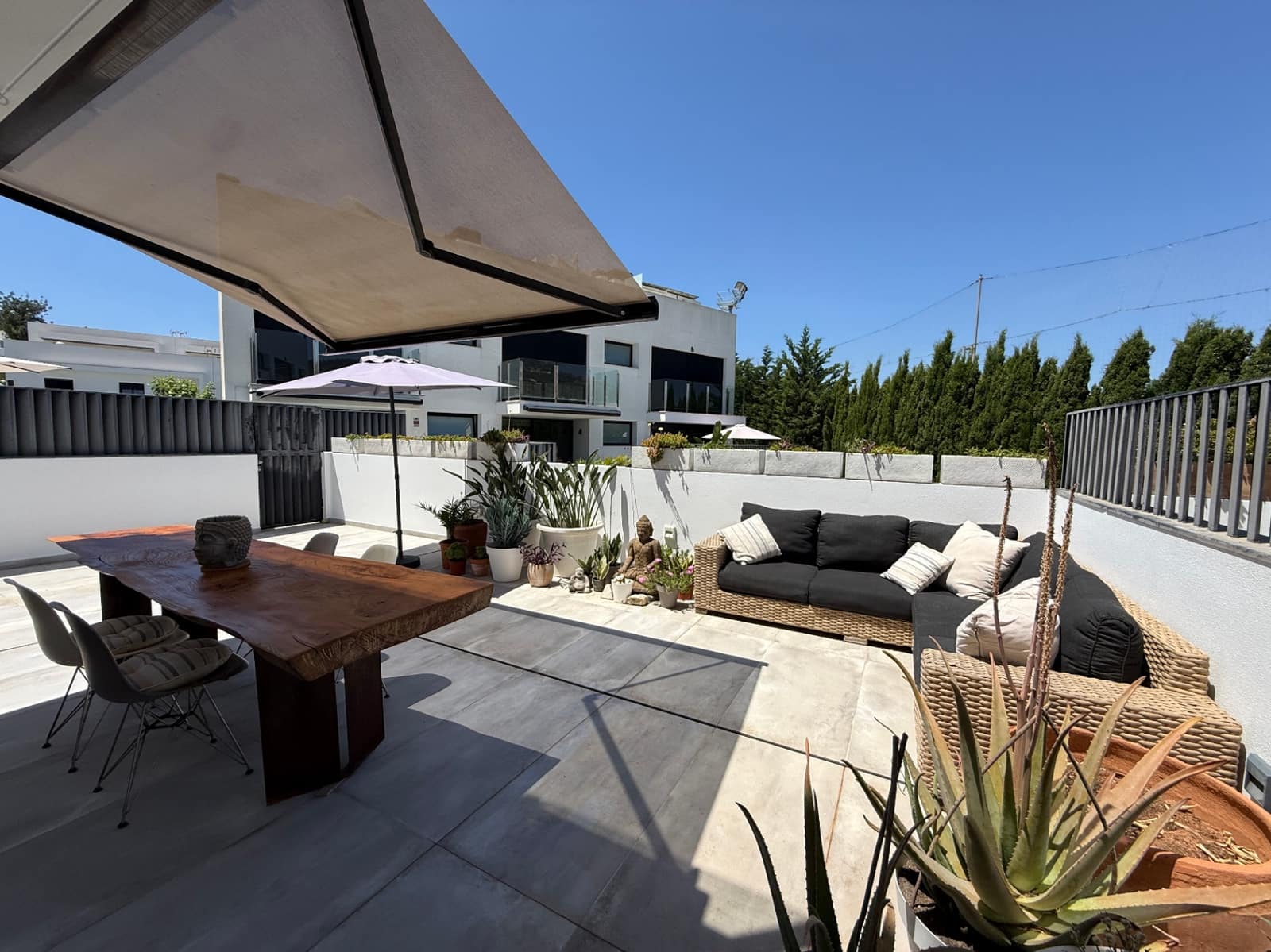 3 bedroom Townhouse for sale in Nuestra Senora de Jesus with pool garage - € 1,499,000 (Ref: 9850094)