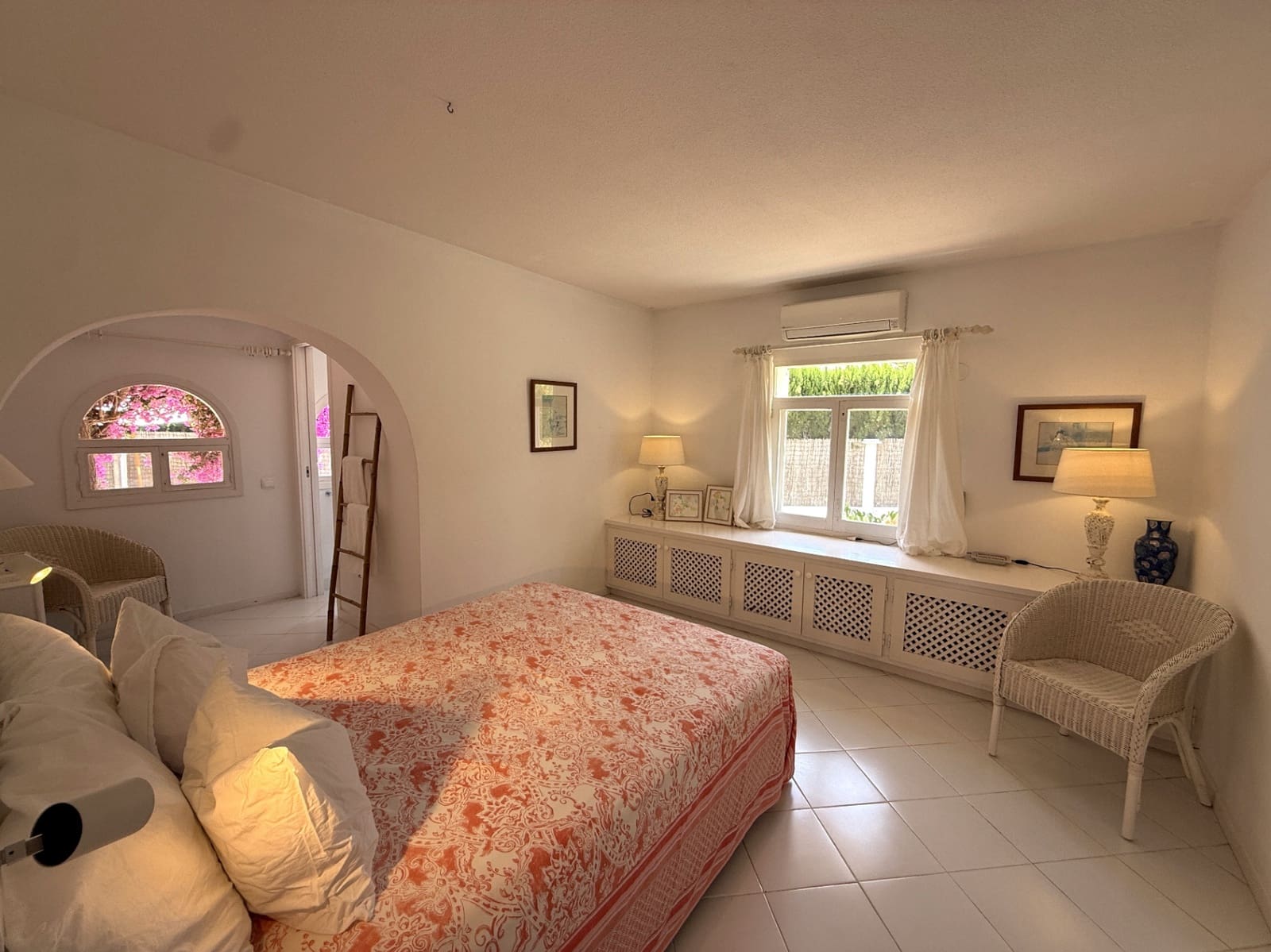 5 soveværelse Villa til salg i Santa Eulalia / Santa Eularia med swimmingpool garage - € 1.850.000 (Ref: 9877556)