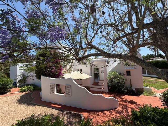 5 camera da letto Villa in vendita in Santa Eulalia / Santa Eularia con piscina garage - 1.850.000 € (Rif: 9877556)
