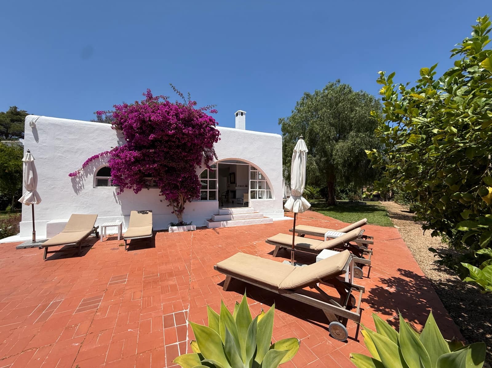 5 soveværelse Villa til salg i Santa Eulalia / Santa Eularia med swimmingpool garage - € 1.850.000 (Ref: 9877556)